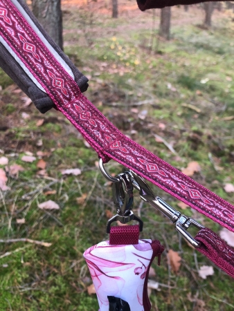 bordeaux-rote Leine mit weicher Handschlaufe